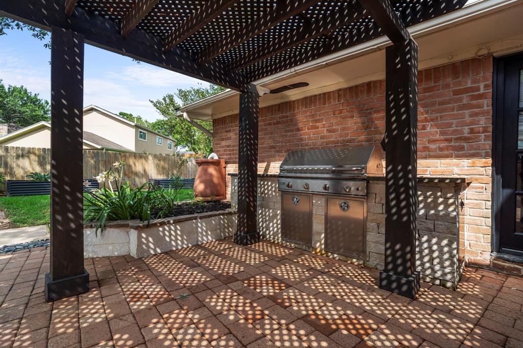3927 Point Clear Drive, Missouri City, Texas image 44