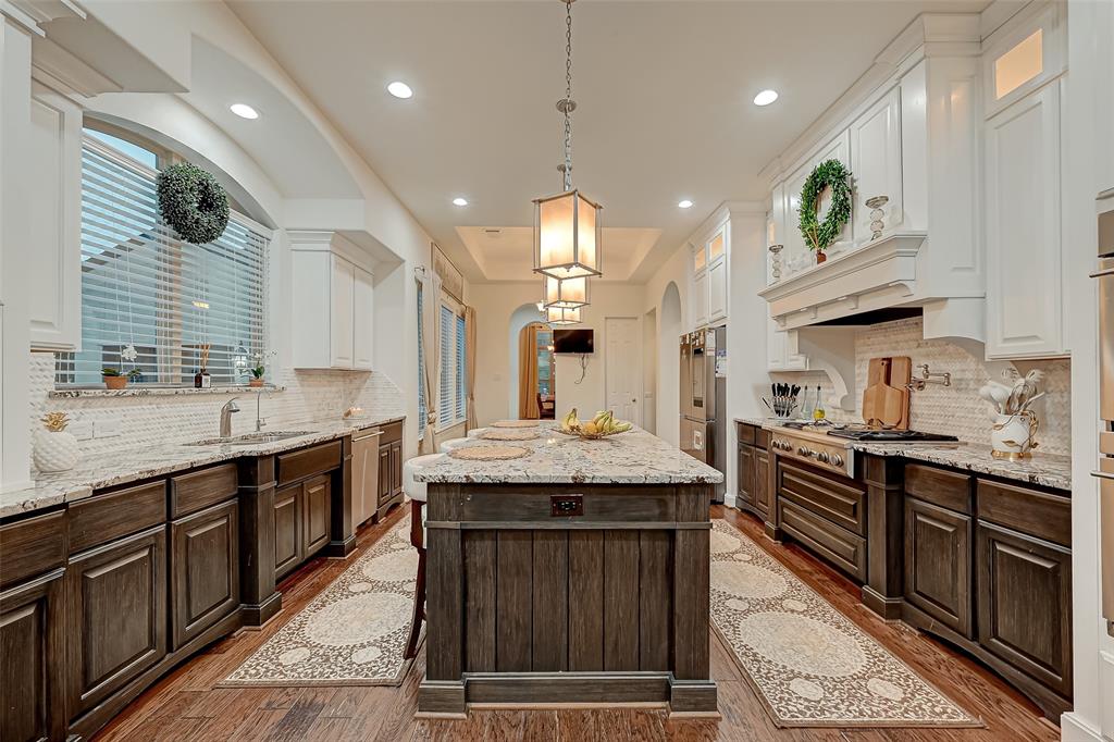 105 Checkerbloom Court, Montgomery, Texas image 4