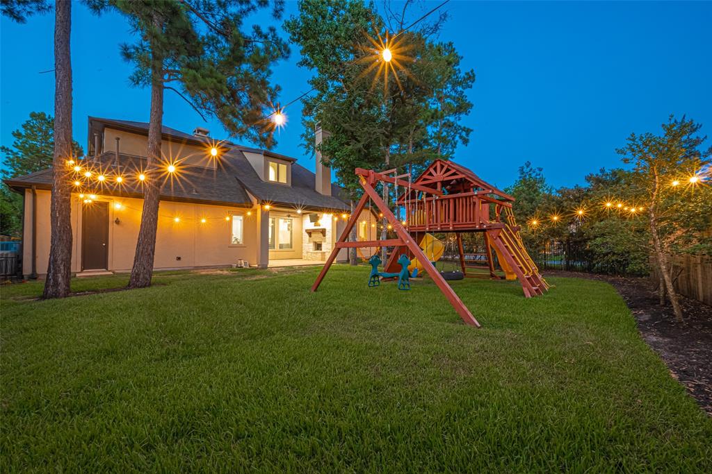 105 Checkerbloom Court, Montgomery, Texas image 5