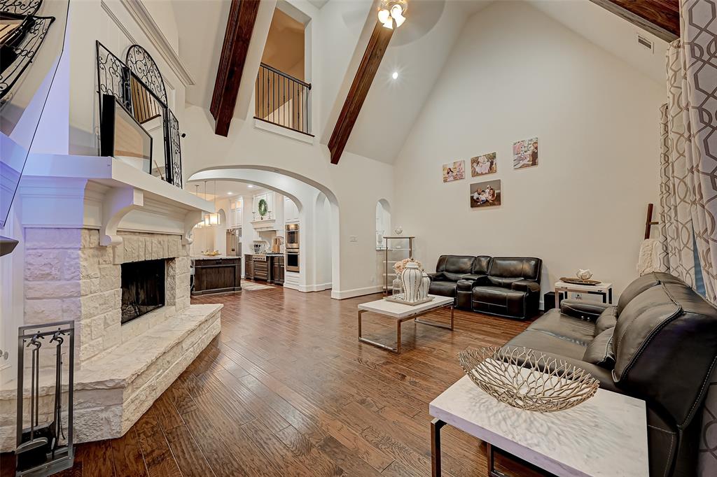 105 Checkerbloom Court, Montgomery, Texas image 3