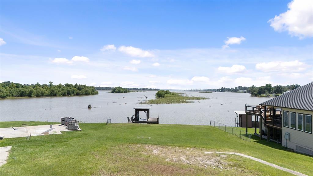 500 Laurel Cove W