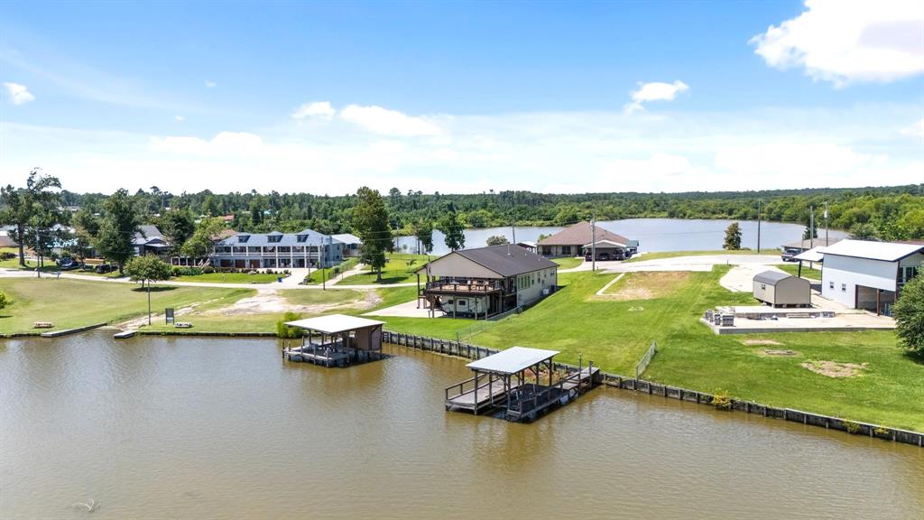 500 Laurel Cove W