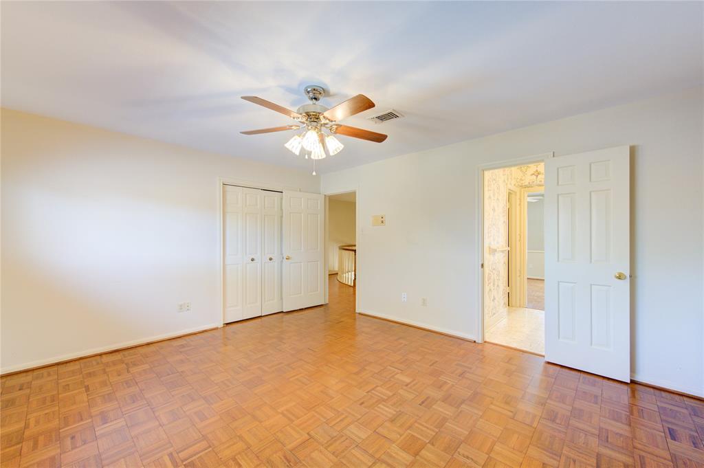 1411 W Brooklake Drive, Houston, Texas image 41