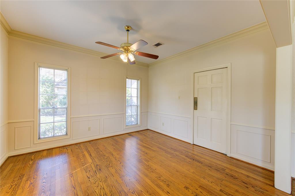 1411 W Brooklake Drive, Houston, Texas image 12