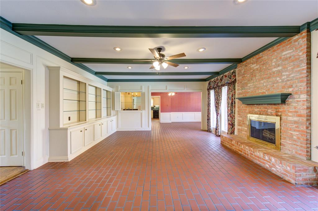 1411 W Brooklake Drive, Houston, Texas image 17