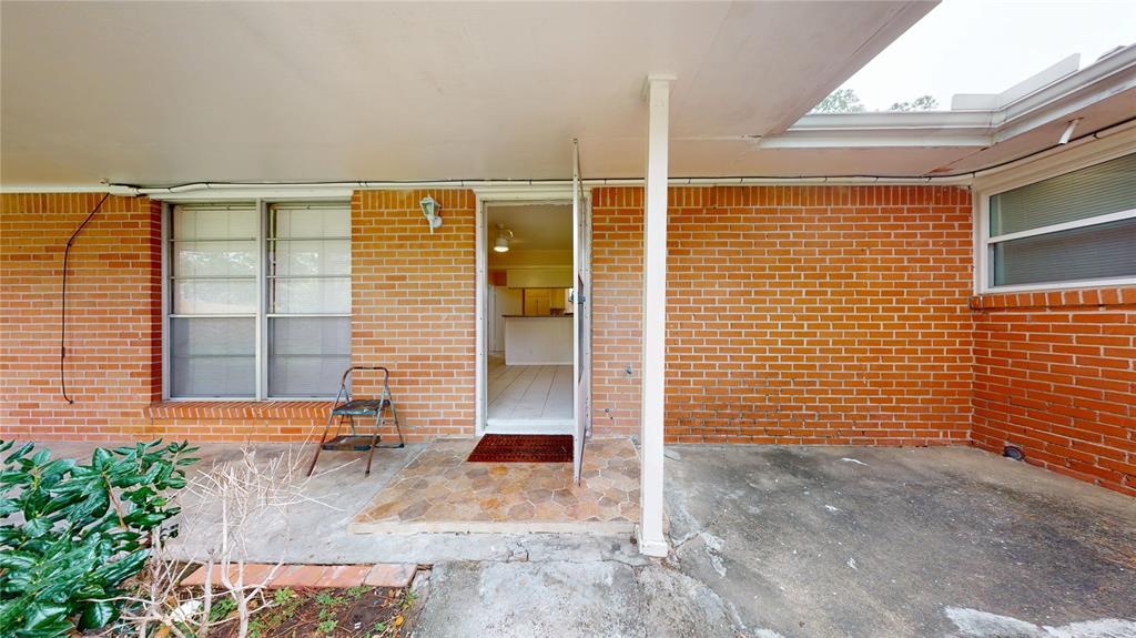 10214 Brooktree Drive, Houston, Texas image 27