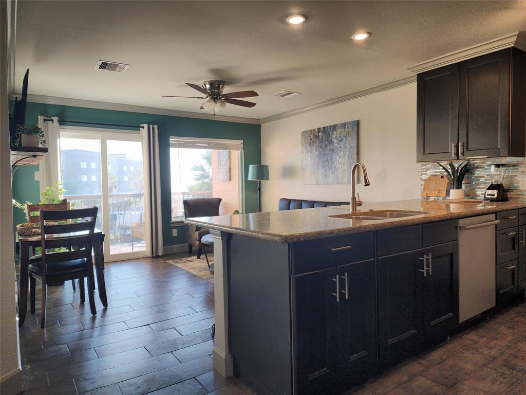 9520 Seawall Boulevard #323, Galveston, Texas image 8