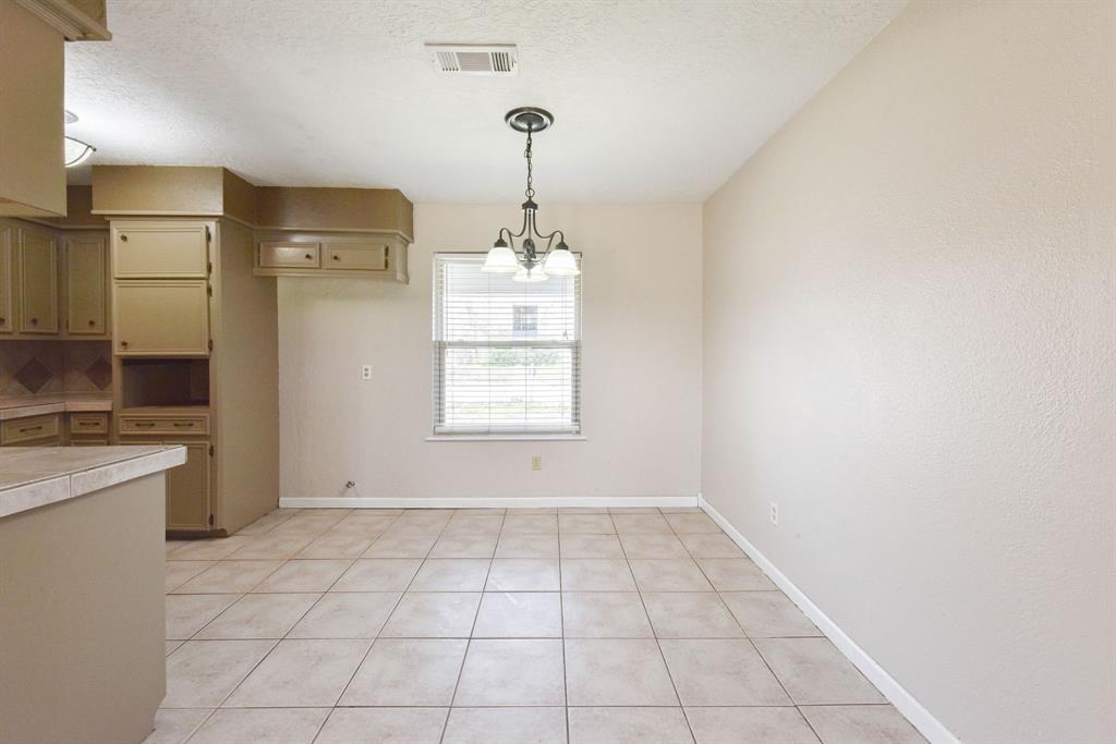 1309 E Baker Road, Baytown, Texas image 30