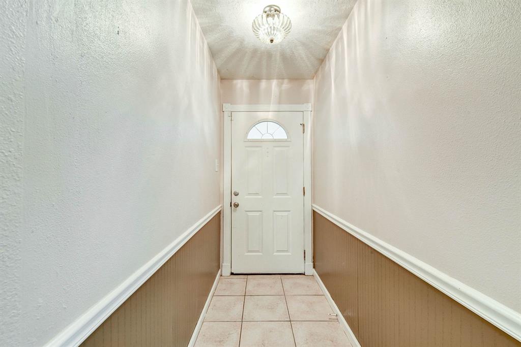 1309 E Baker Road, Baytown, Texas image 3