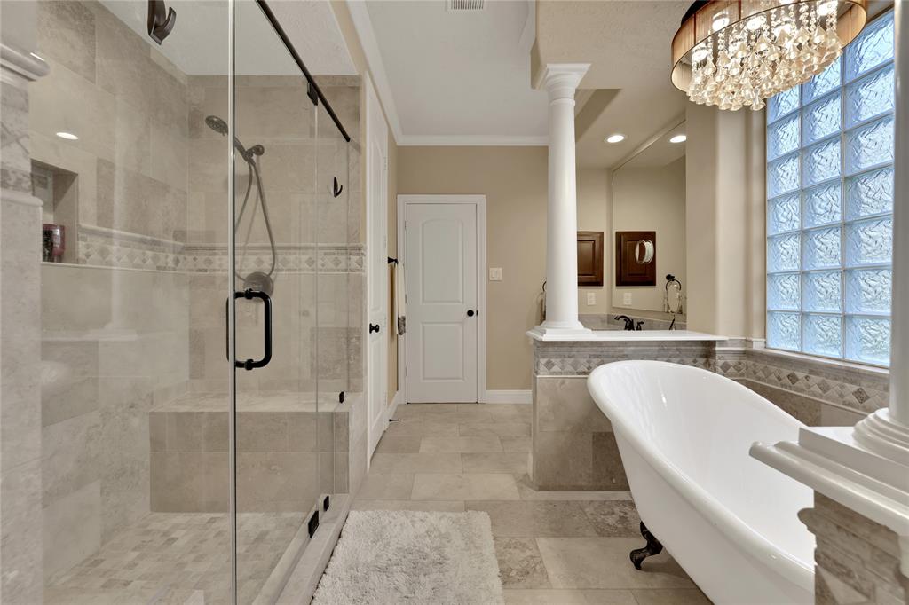 2814 S Cotswold Manor Drive, Kingwood, Texas image 22
