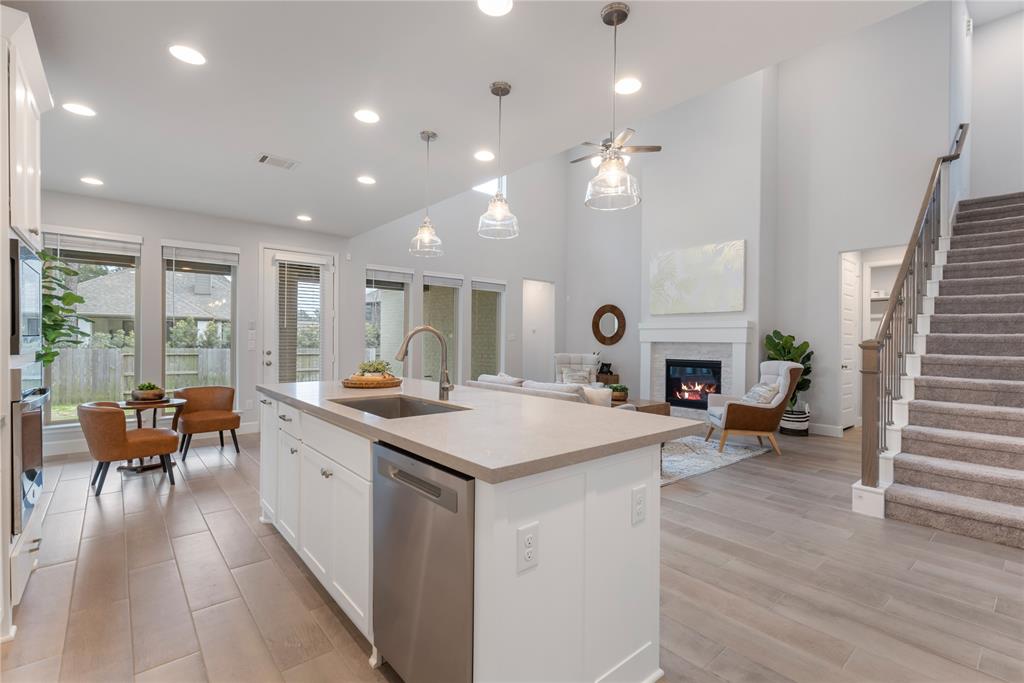 318 Mistletoe Ridge Court, Montgomery, Texas image 13