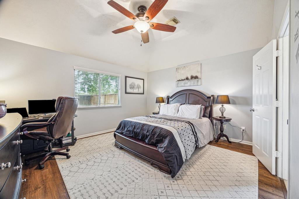 3522 Misty View Lane, Friendswood, Texas image 19