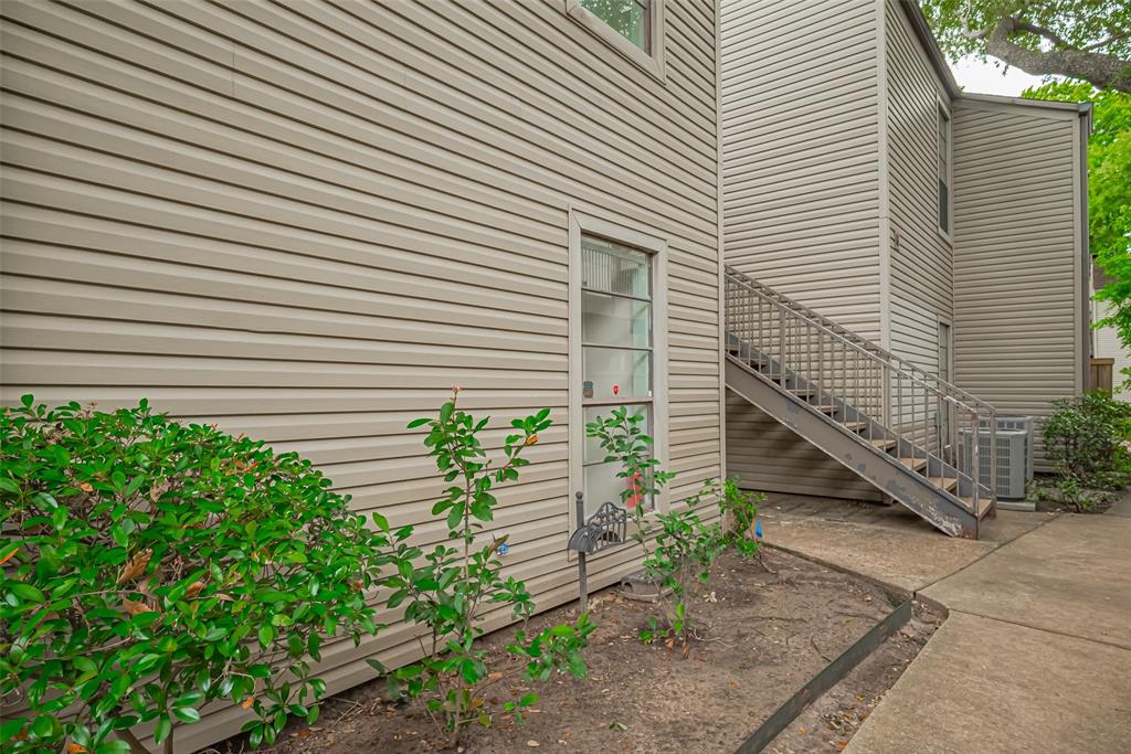 9707 Richmond Avenue #103, Houston, Texas image 4
