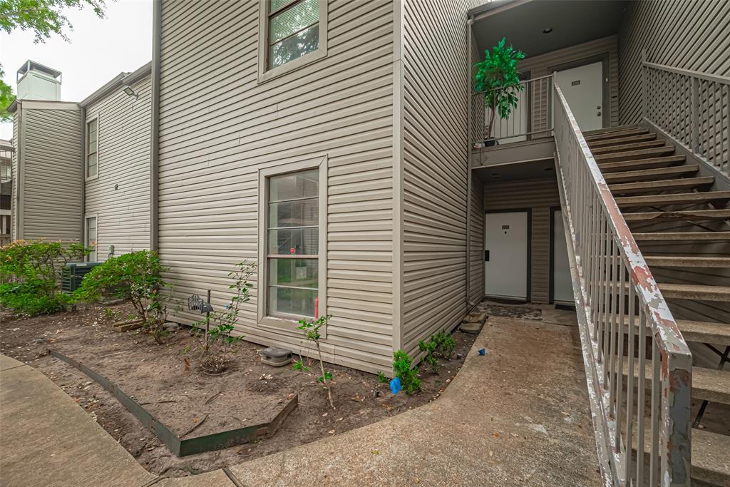 9707 Richmond Avenue #103, Houston, Texas image 2