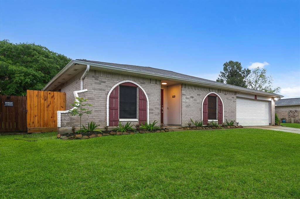316 Brookdale Dr Drive, League City, Texas image 2