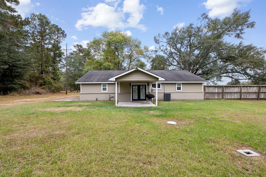 209 Kings Row, Livingston, Texas image 33