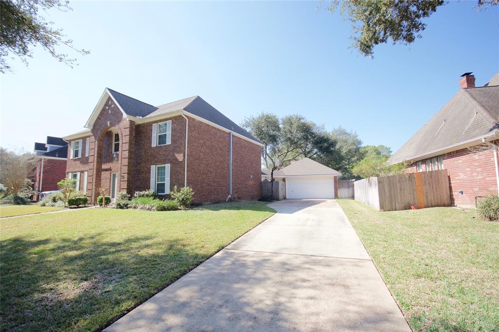 4607 Colony Hills Dr, Sugar Land, Texas image 2