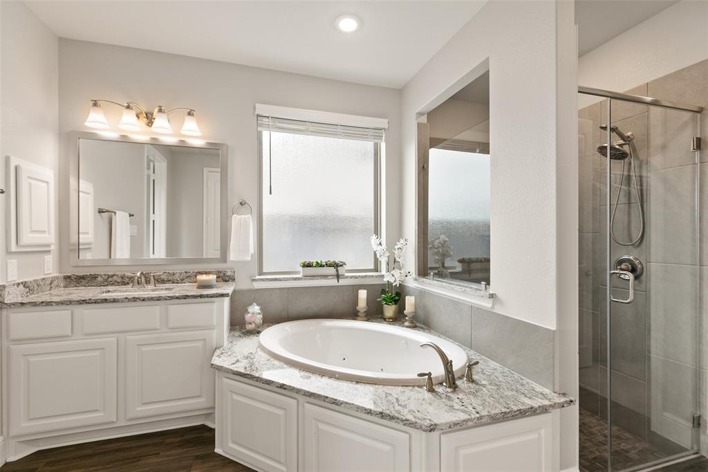 11810 Creekside Shore Cir Cir, Cypress, Texas image 26