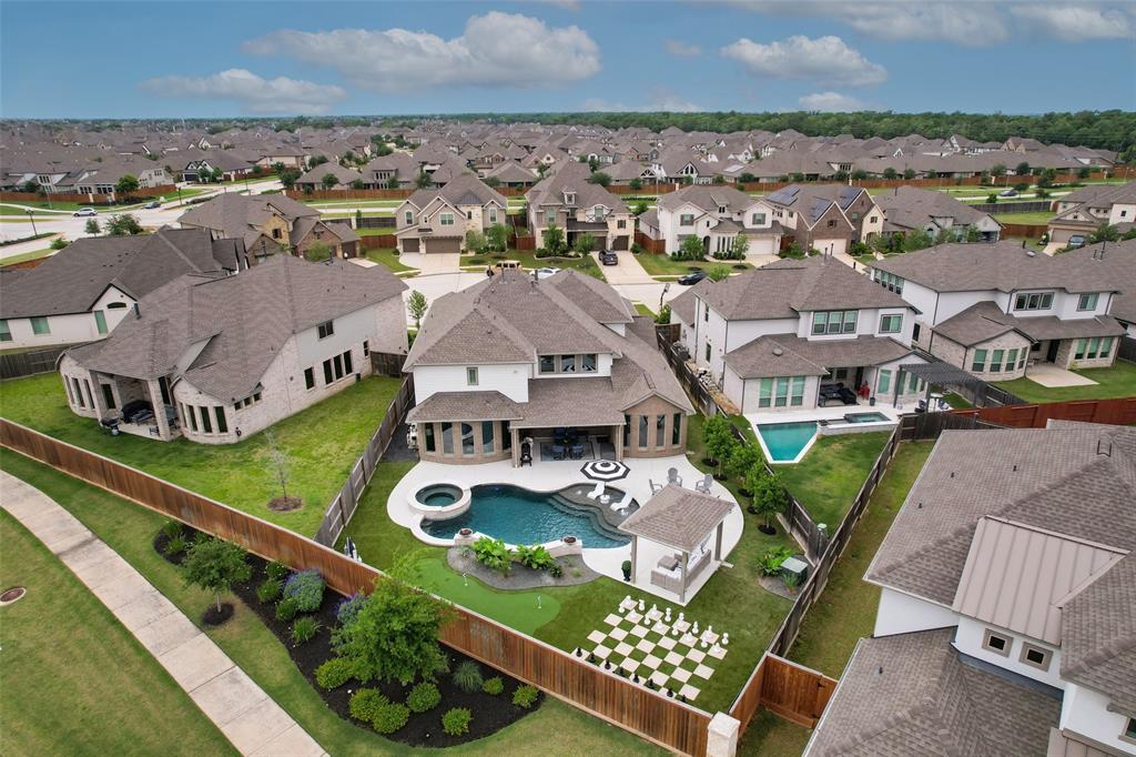 11810 Creekside Shore Cir Cir, Cypress, Texas image 5