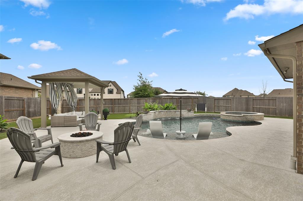 11810 Creekside Shore Cir Cir, Cypress, Texas image 39