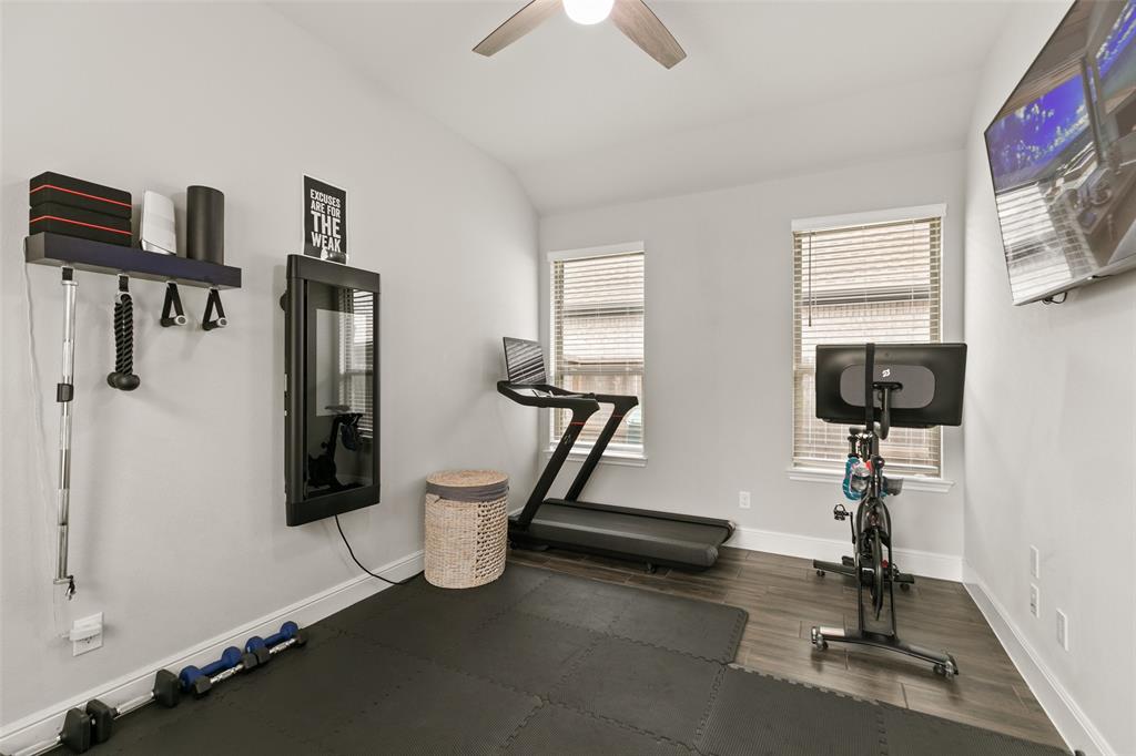11810 Creekside Shore Cir Cir, Cypress, Texas image 9