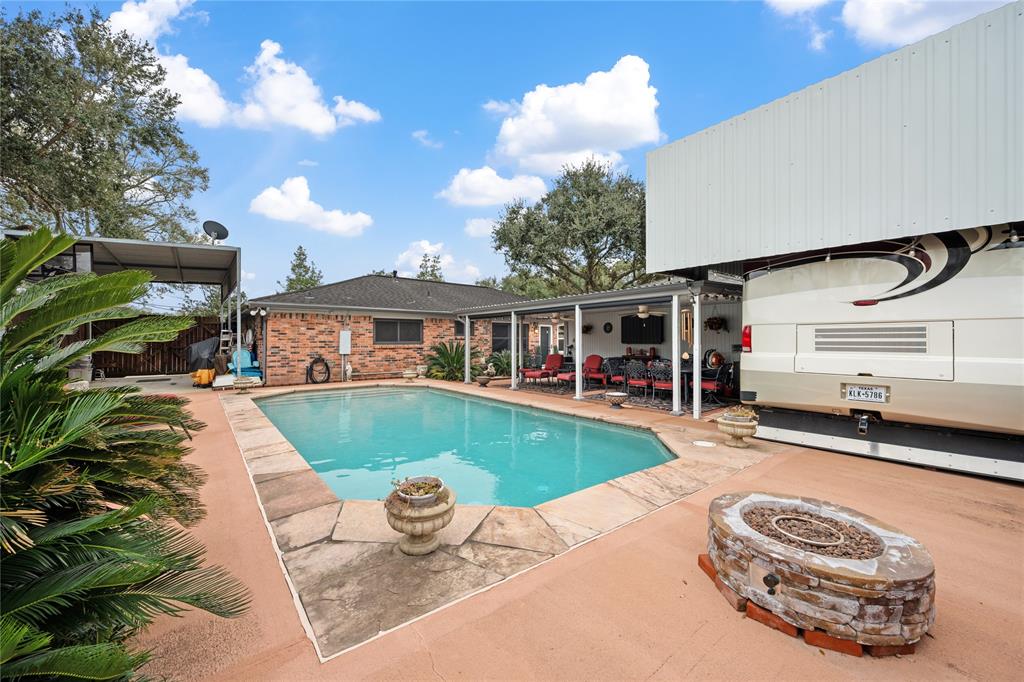 2009 Tanglebriar Lane, Dickinson, Texas image 26