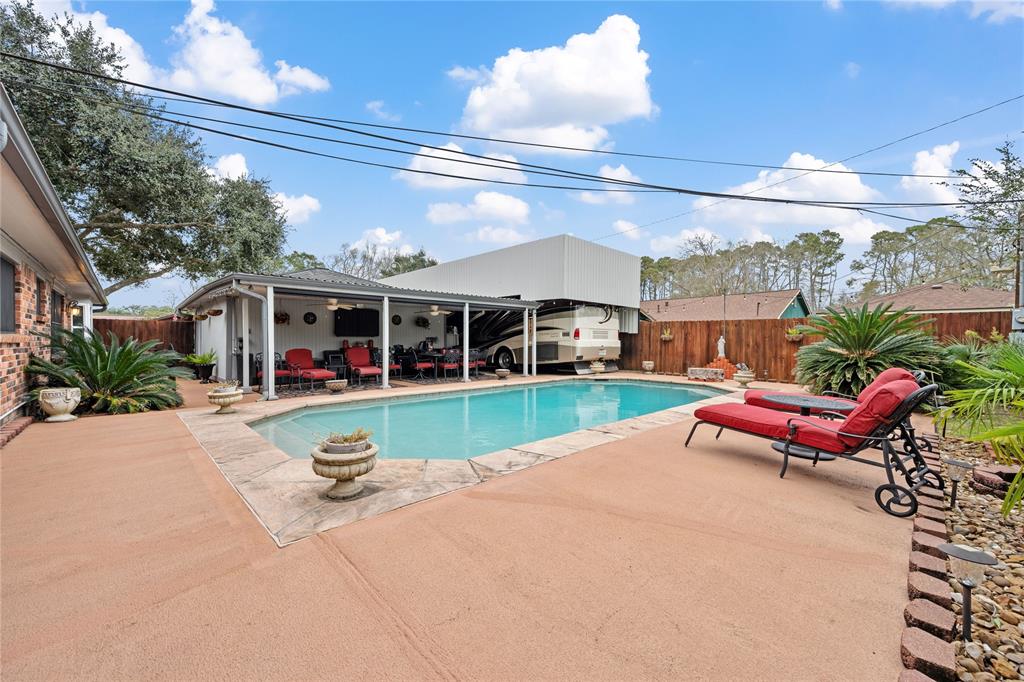 2009 Tanglebriar Lane, Dickinson, Texas image 25