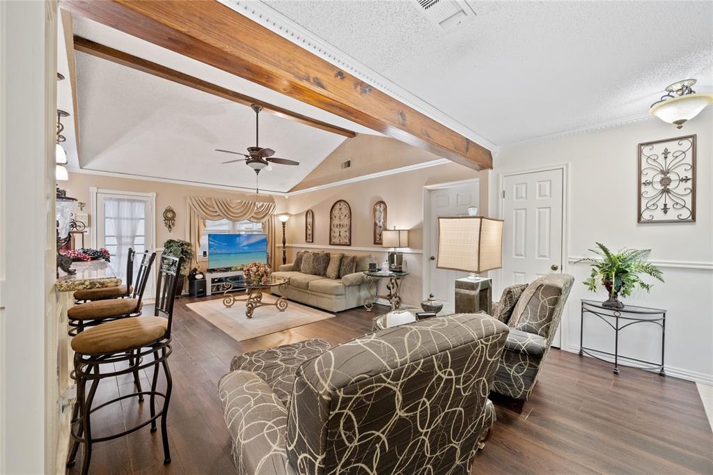 2009 Tanglebriar Lane, Dickinson, Texas image 7