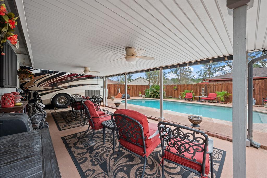 2009 Tanglebriar Lane, Dickinson, Texas image 23