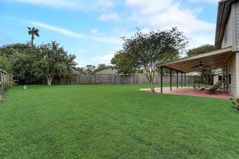 A home in Bacliff