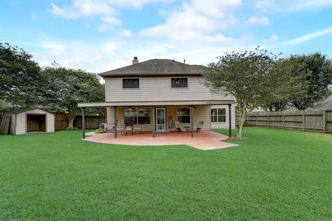 A home in Bacliff