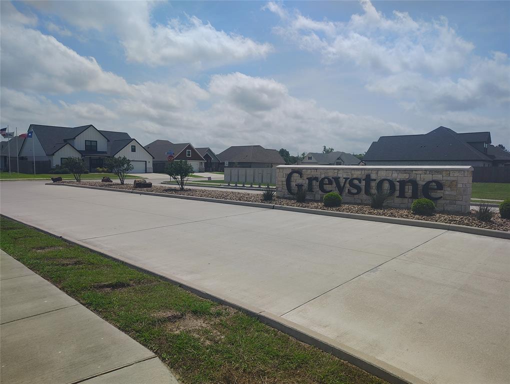 2 Gemstone Court, Angleton, Texas image 15