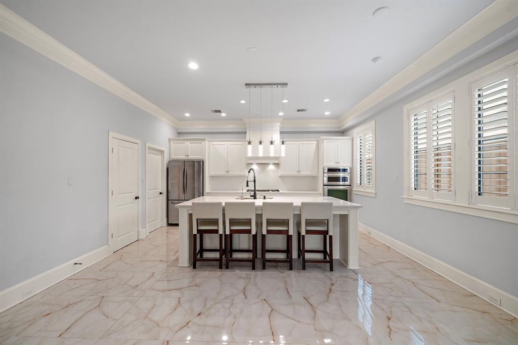 2217 W Nantucket Drive #A, Houston, Texas image 9