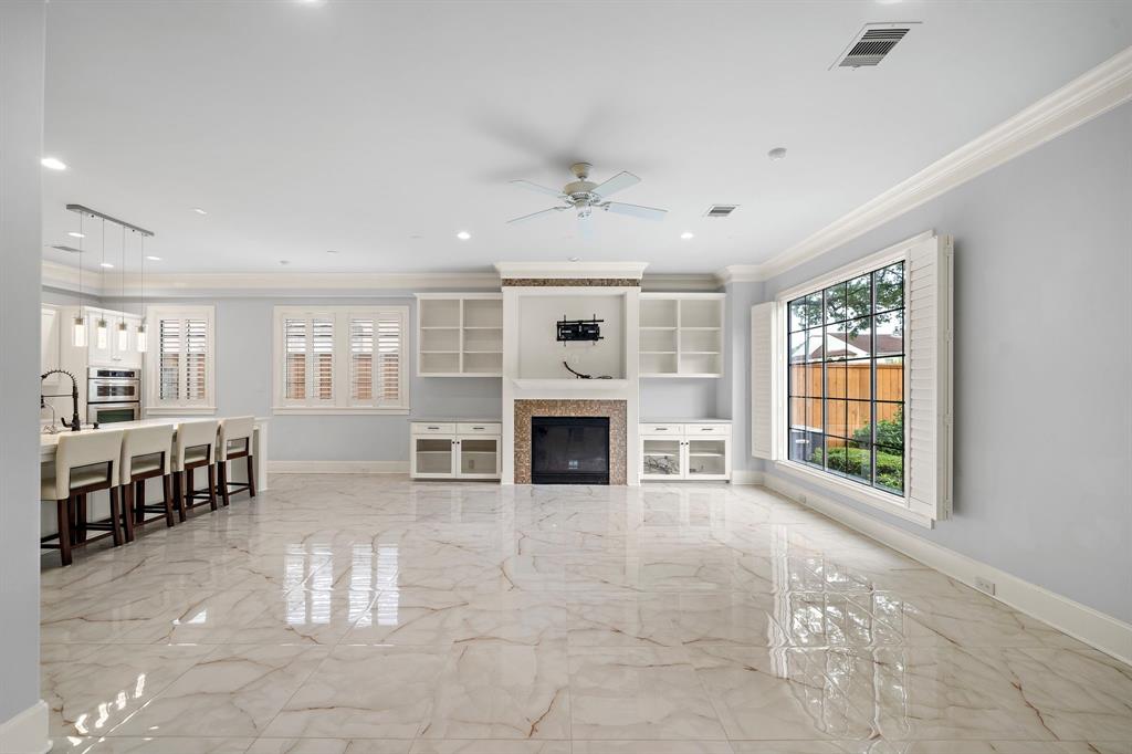 2217 W Nantucket Drive #A, Houston, Texas image 6