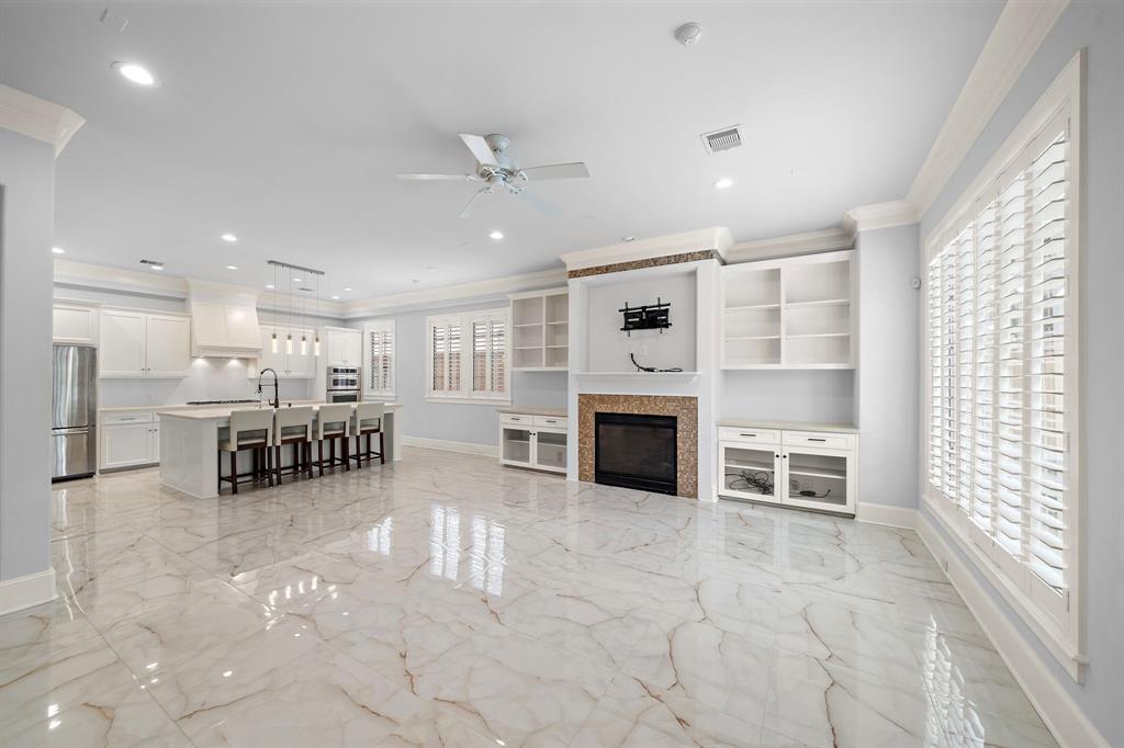 2217 W Nantucket Drive #A, Houston, Texas image 8