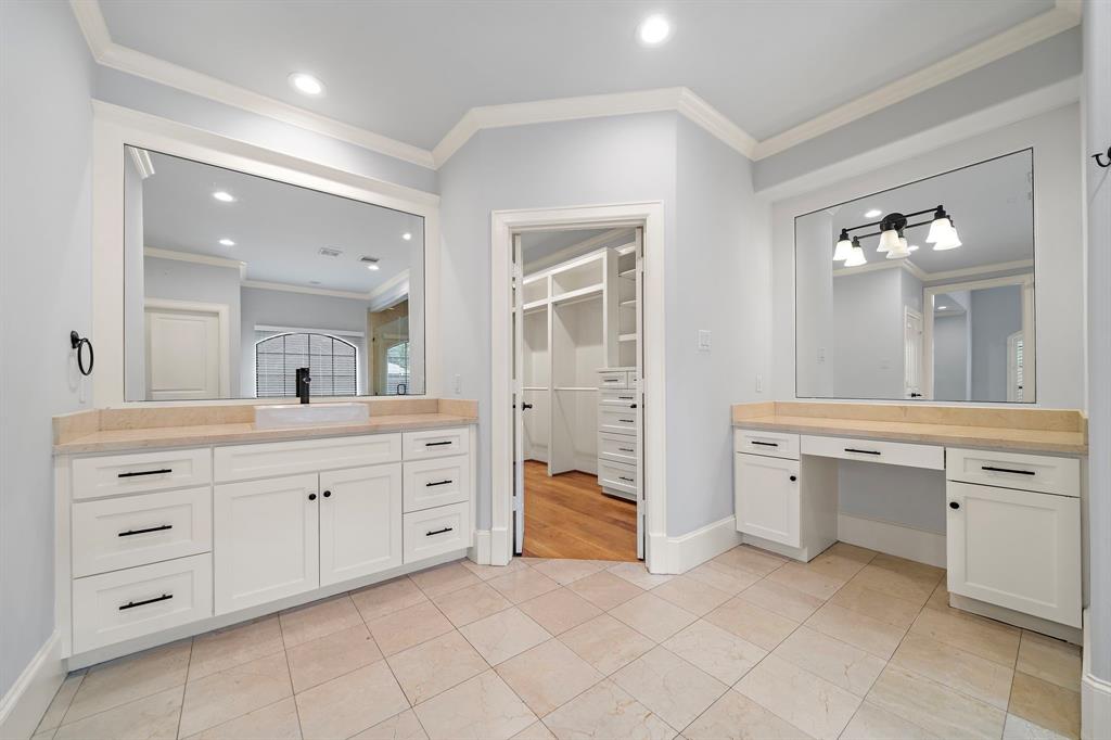 2217 W Nantucket Drive #A, Houston, Texas image 22