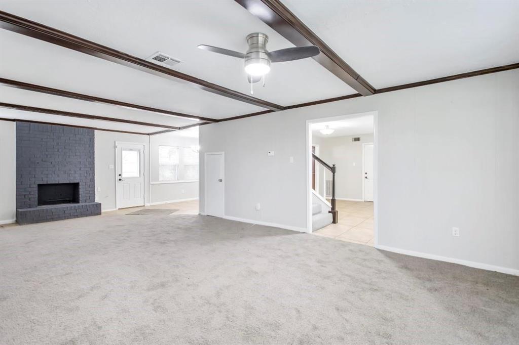 2102 Silver Moon Trail, Crosby, Texas image 11