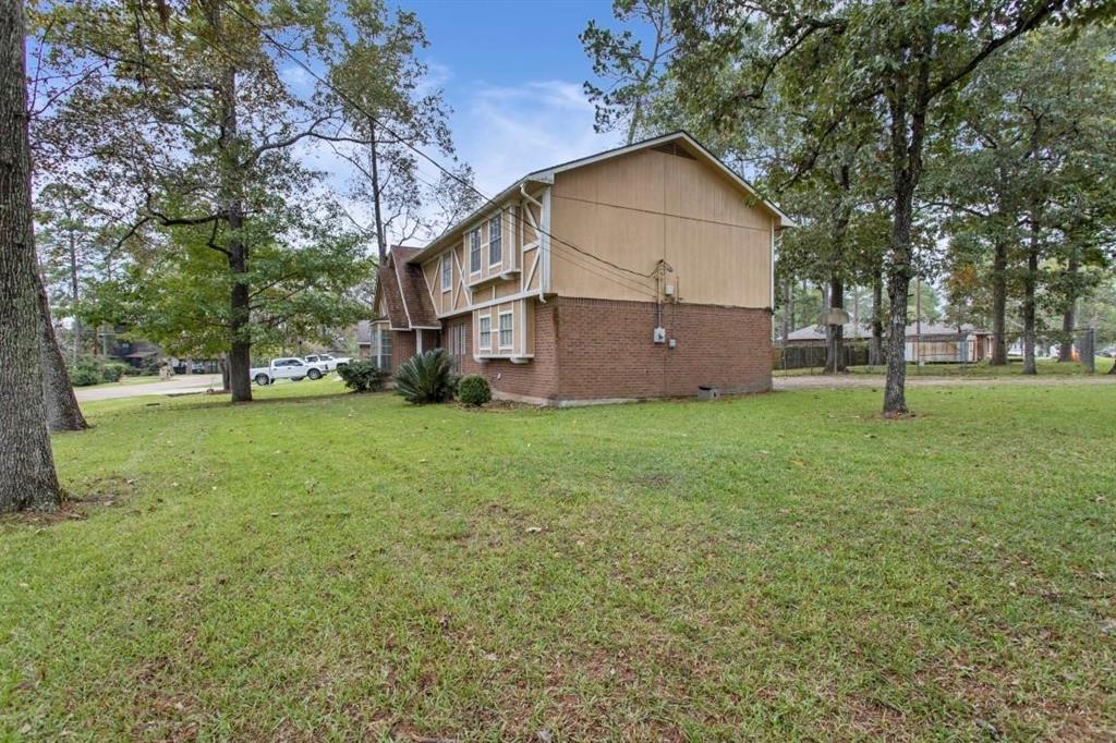 2102 Silver Moon Trail, Crosby, Texas image 2