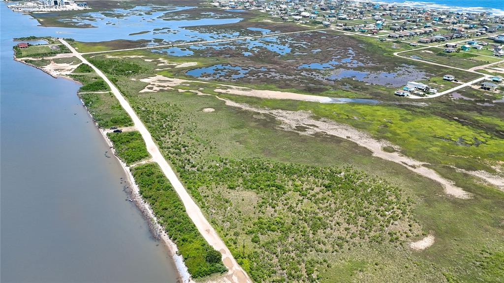 000 Canal Drive, Freeport, Texas image 2
