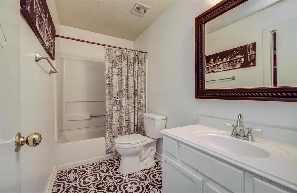 18422 Hollow Oaks Circle, Porter, Texas image 25