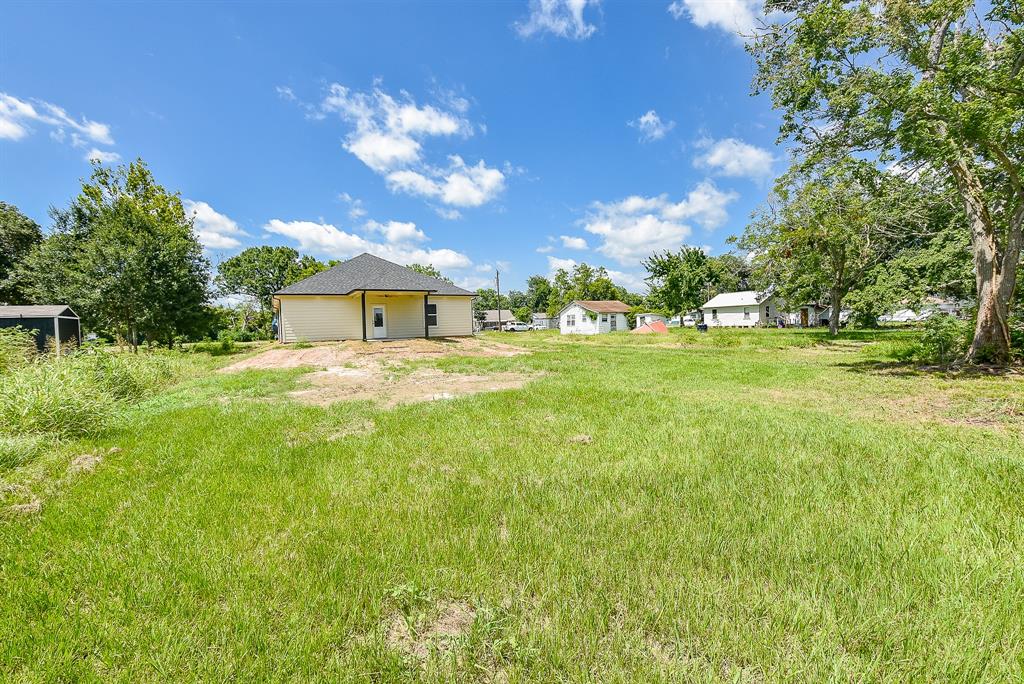 145 W Jackson Street, West Columbia, Texas image 31