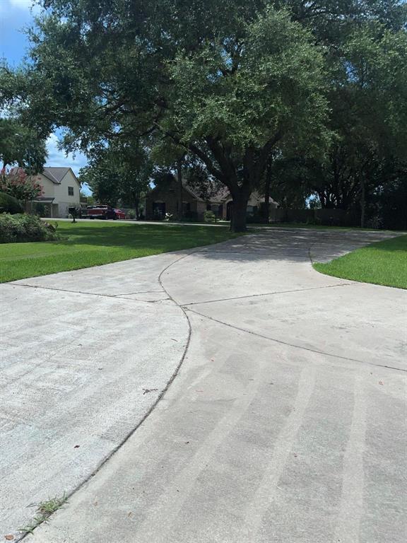 9948 Twin Shores Drive, Willis, Texas image 14