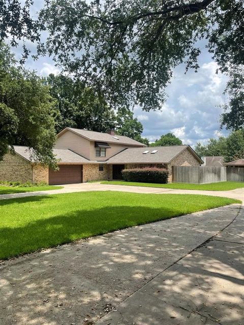 9948 Twin Shores Drive Willis TX 77318