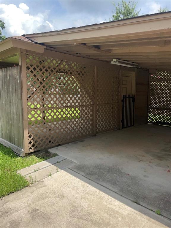 9948 Twin Shores Drive, Willis, Texas image 15