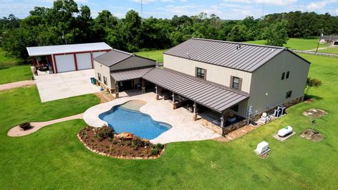 Photo of 1725 Rymal Road, Algoa, TX 77511 (MLS # 22549355)