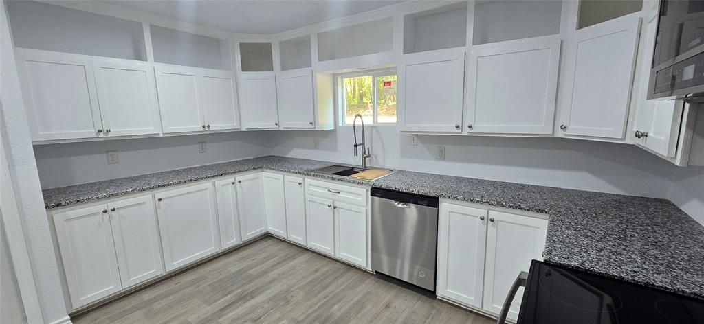 110 Hidden Circle, Coldspring, Texas image 5