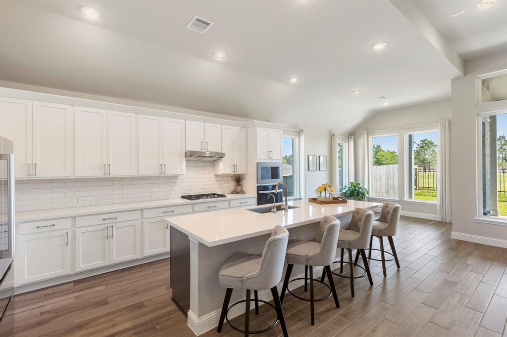 16147 Sapphire Crest Drive, Conroe, Texas image 22