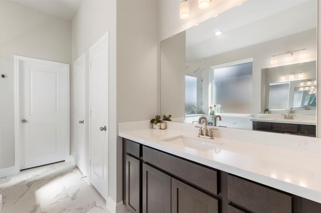 16147 Sapphire Crest Drive, Conroe, Texas image 31