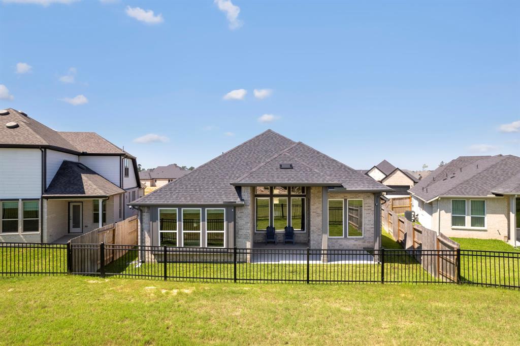 16147 Sapphire Crest Drive, Conroe, Texas image 38
