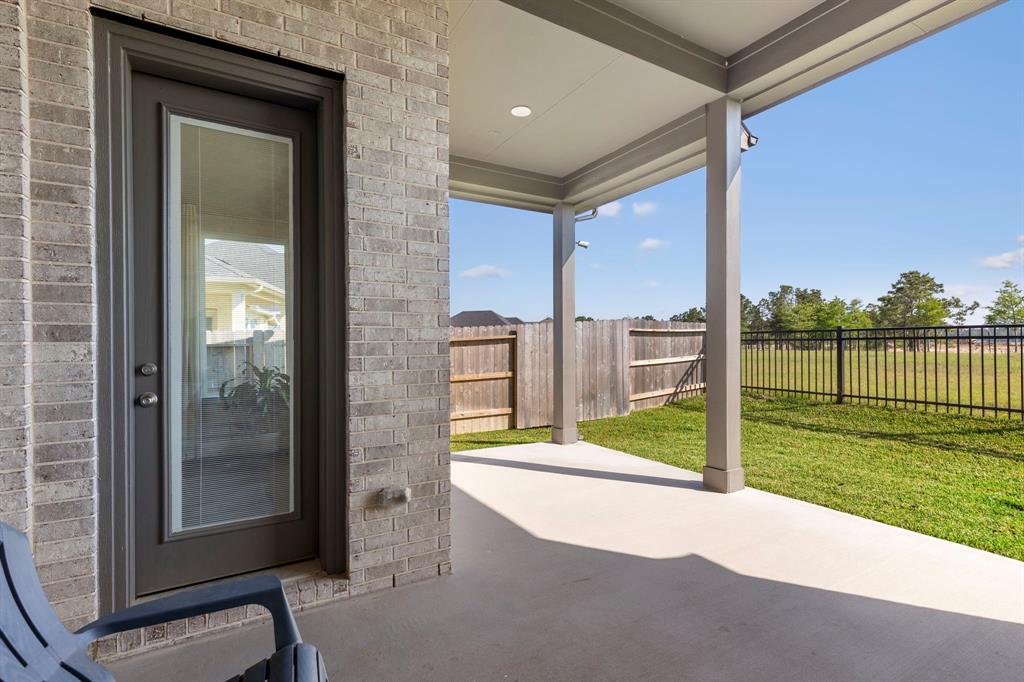 16147 Sapphire Crest Drive, Conroe, Texas image 36